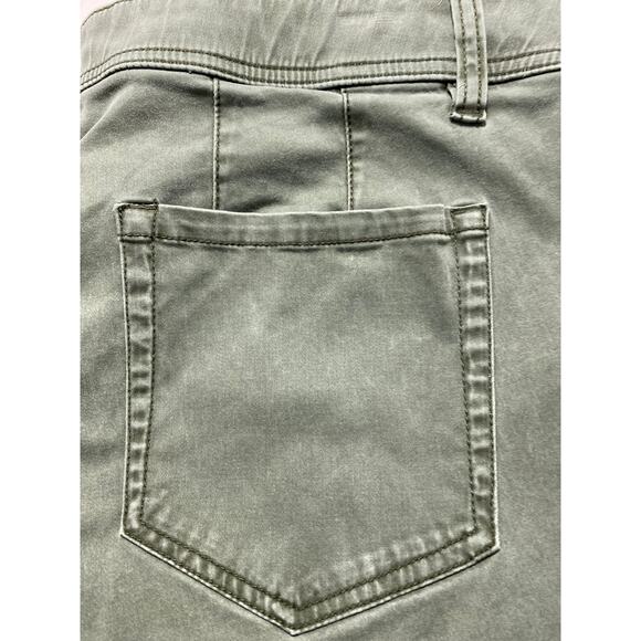 Lane Bryant Mid Rise Skinny Utility Pants Size 20 Zip Ankle Raw Hem Olive Green - Picture 9 of 10